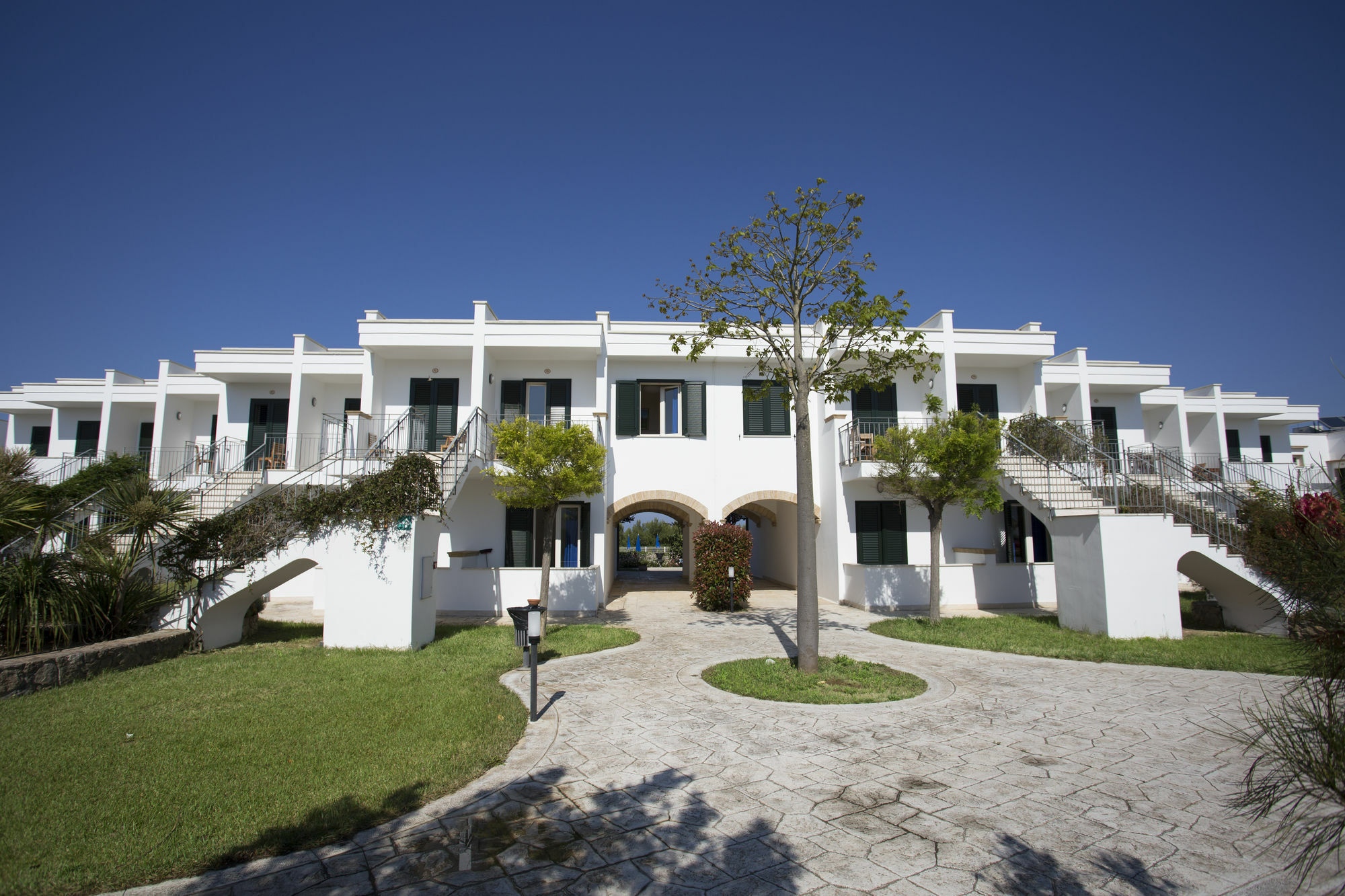 Hotel Resort Portoselvaggio Sant Isidoro  Exterior photo